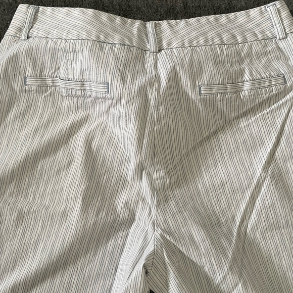 Dockers Women’s Ideal Fit Striped Chino Shorts ( 10 ) - Picture 7 of 9